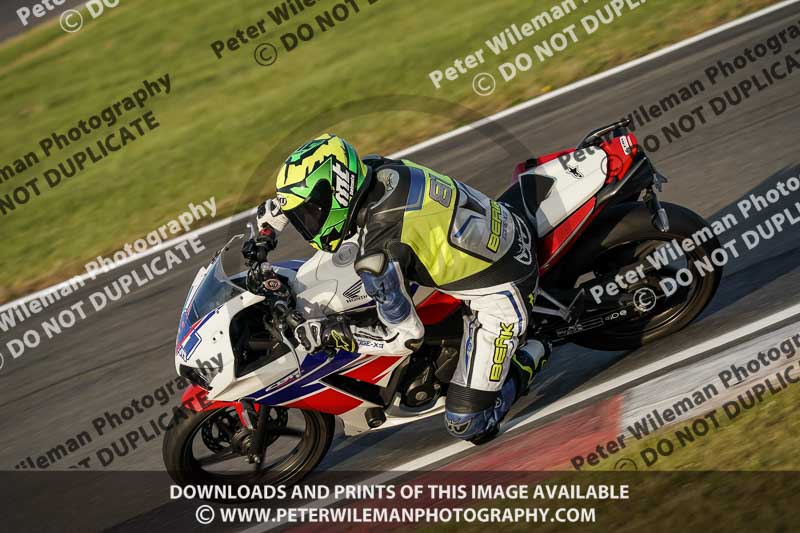 donington no limits trackday;donington park photographs;donington trackday photographs;no limits trackdays;peter wileman photography;trackday digital images;trackday photos
